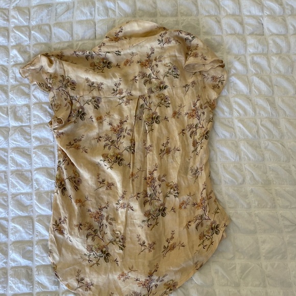 Chaser floral button down ruffle top - Picture 7 of 7